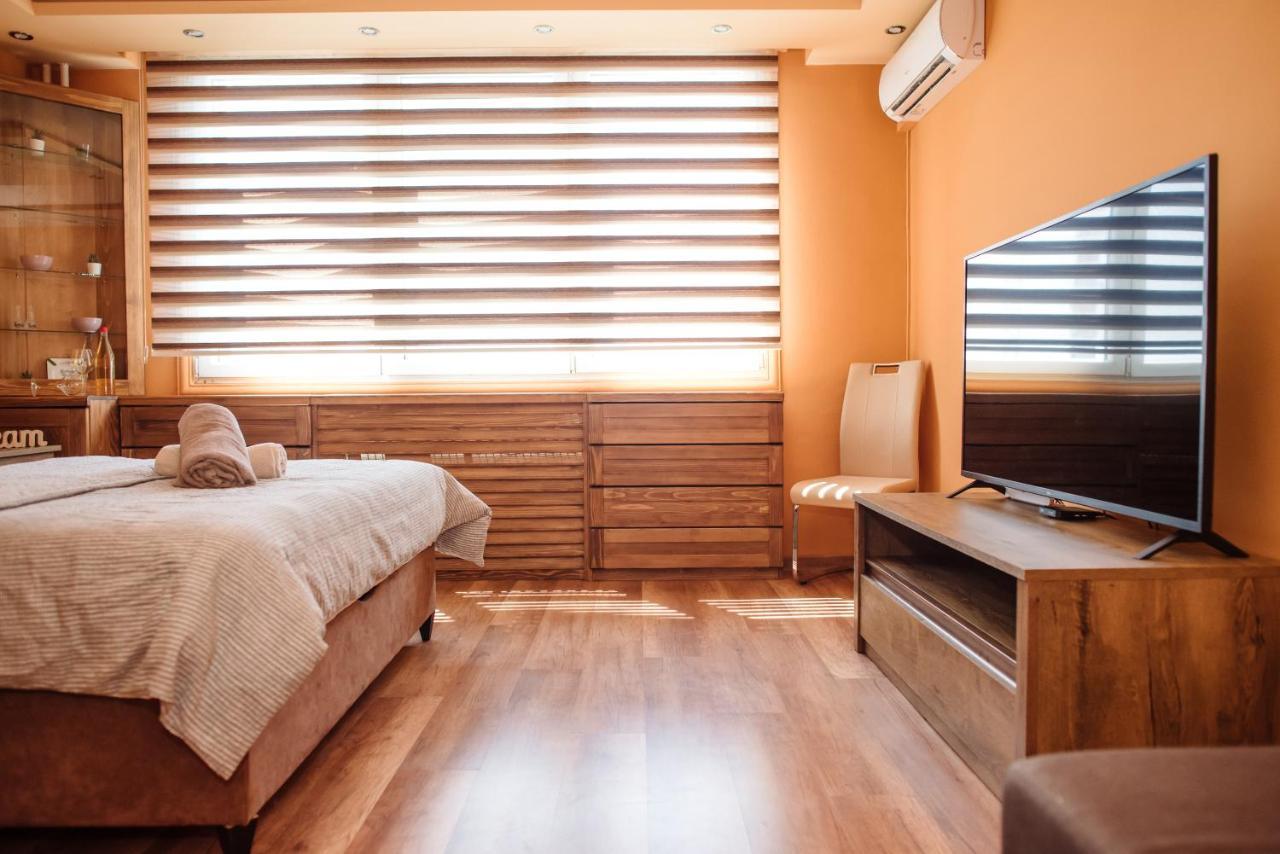 苏博蒂察Lara Apartman公寓 外观 照片