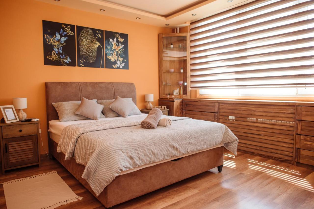 苏博蒂察Lara Apartman公寓 外观 照片